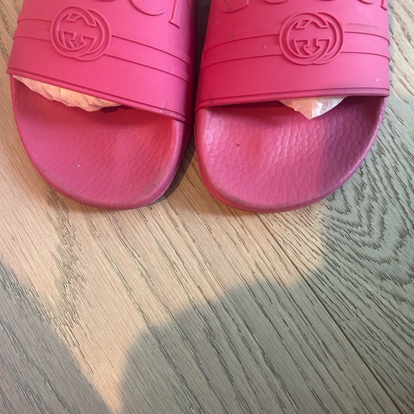 GUCCI Pursuit Rubber Slides Pink - Picture 4 of 10